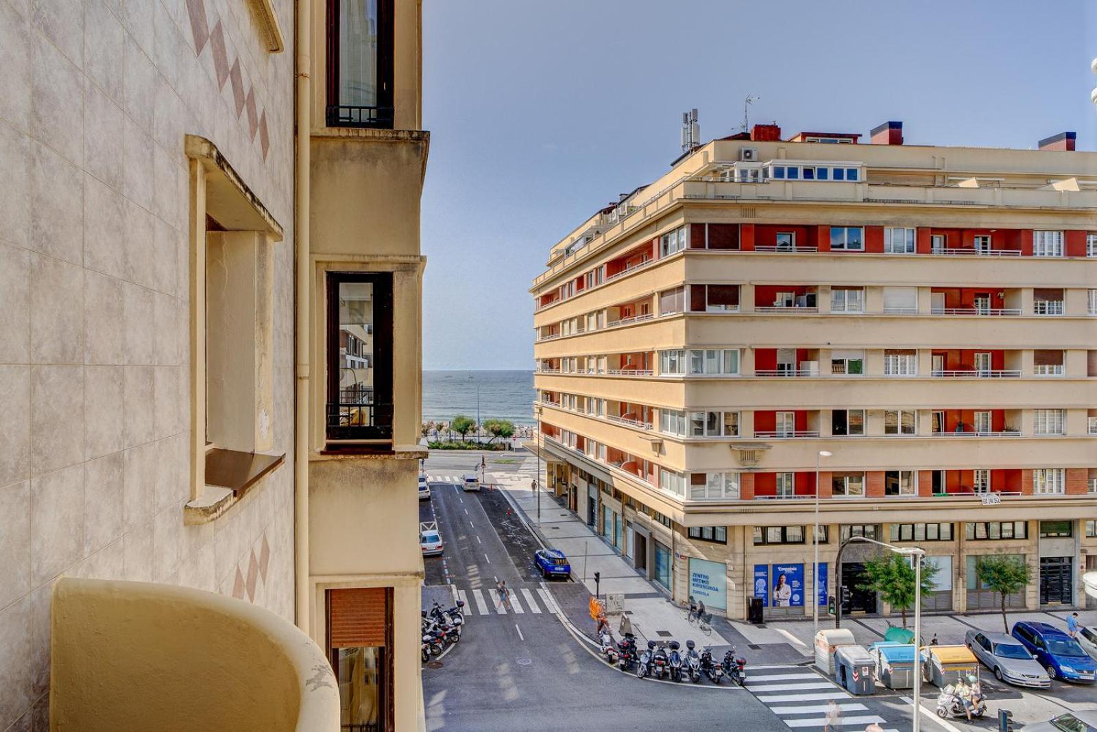 Apartamentos Gran Via By Sanse Holidays 圣塞瓦斯蒂安 外观 照片