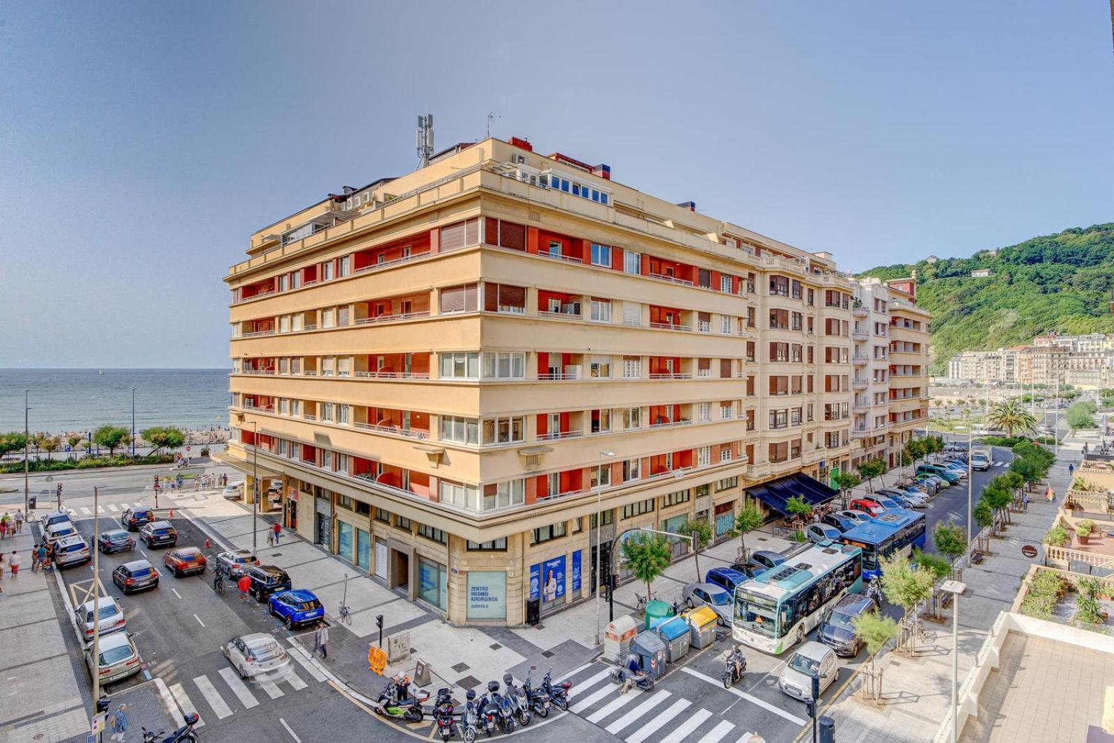 Apartamentos Gran Via By Sanse Holidays 圣塞瓦斯蒂安 外观 照片